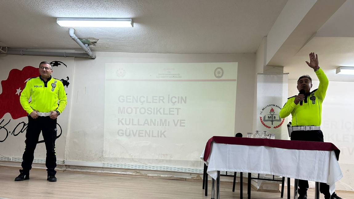 Okulumuzda Trafik Güvenliği ve Akran Zorbalığı Eğitimi